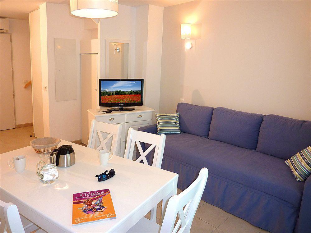 Pierre & Vacances Hotel Du Golf De Pont Royal En Provence Mallemort Ngoại thất bức ảnh