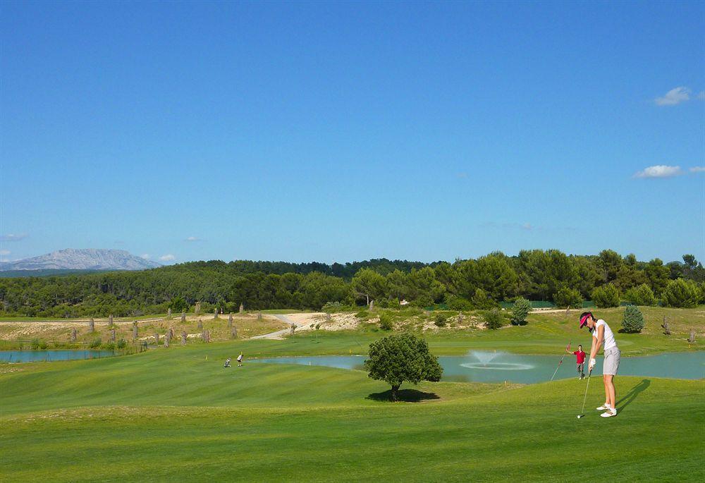 Pierre & Vacances Hotel Du Golf De Pont Royal En Provence Mallemort Ngoại thất bức ảnh